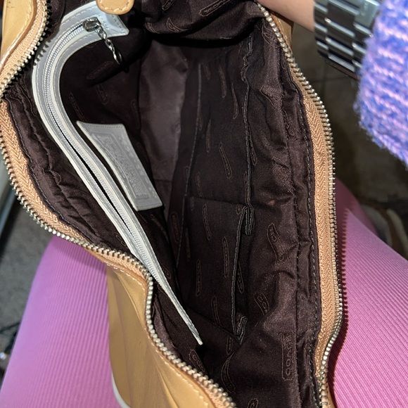 Coach Leather Hobo Shoulder Bag – Tan with Cream Trim - Picture 7 of 7